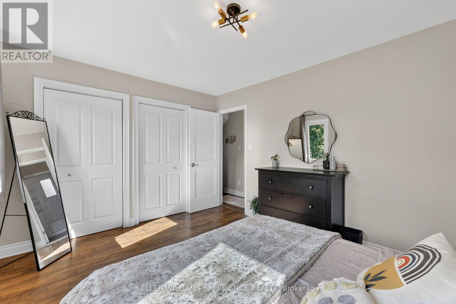 315 HEMLOCK DRIVE - 19