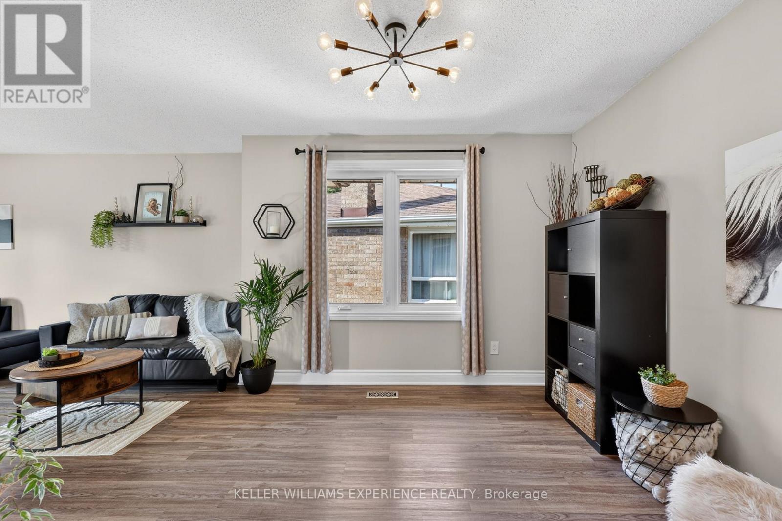 315 HEMLOCK DRIVE - 7