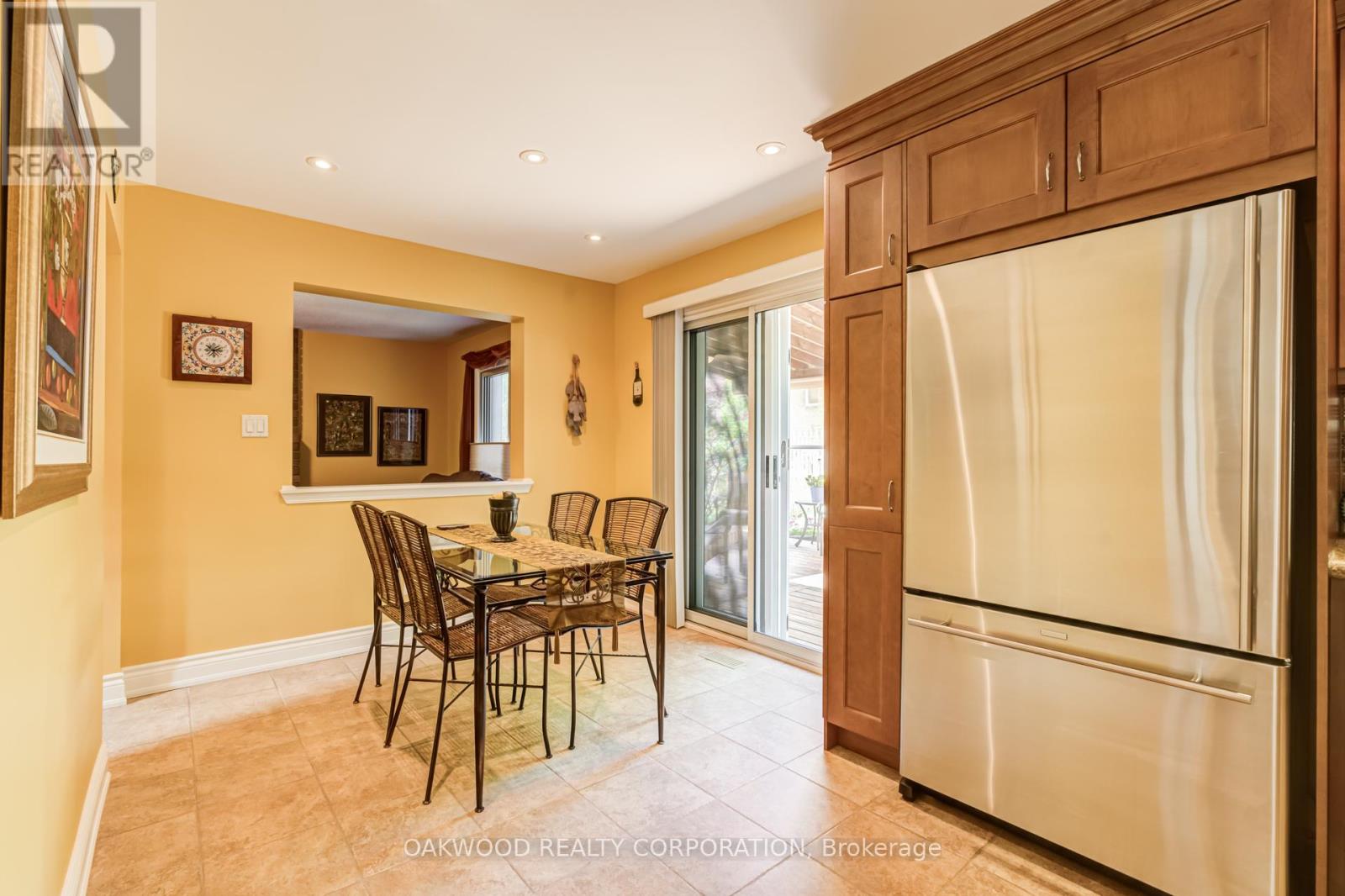 486 GREENOCK DRIVE - 12