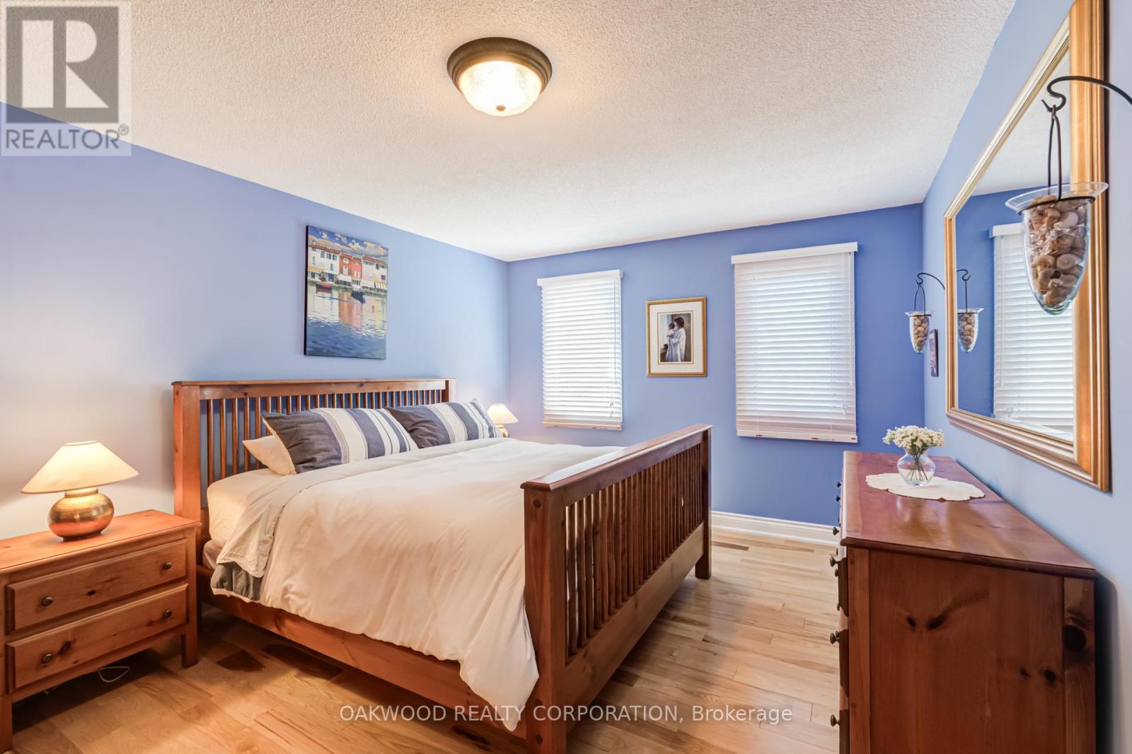 486 GREENOCK DRIVE - 17