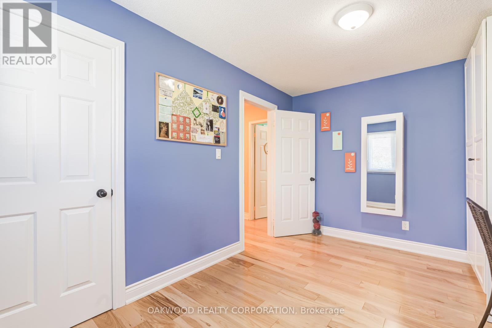 486 GREENOCK DRIVE - 24