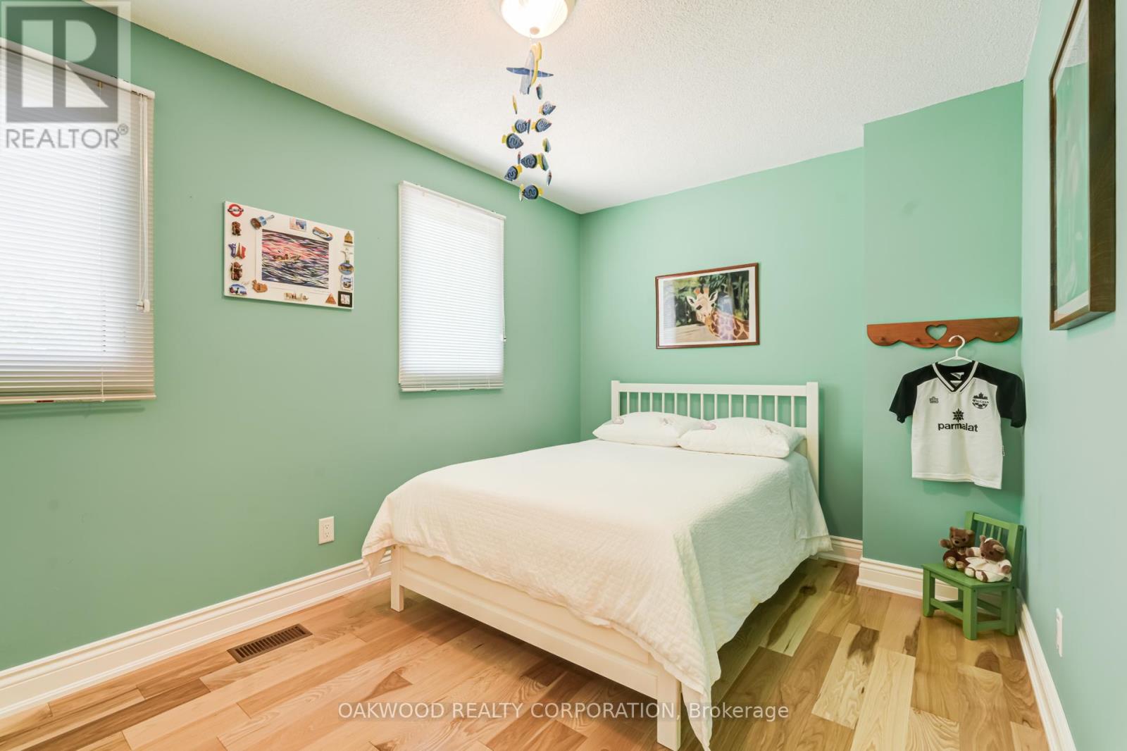 486 GREENOCK DRIVE - 25