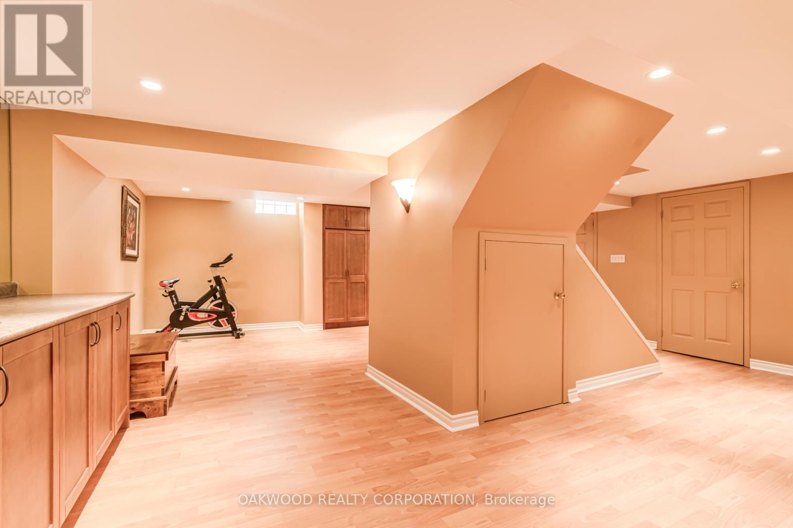 486 GREENOCK DRIVE - 30