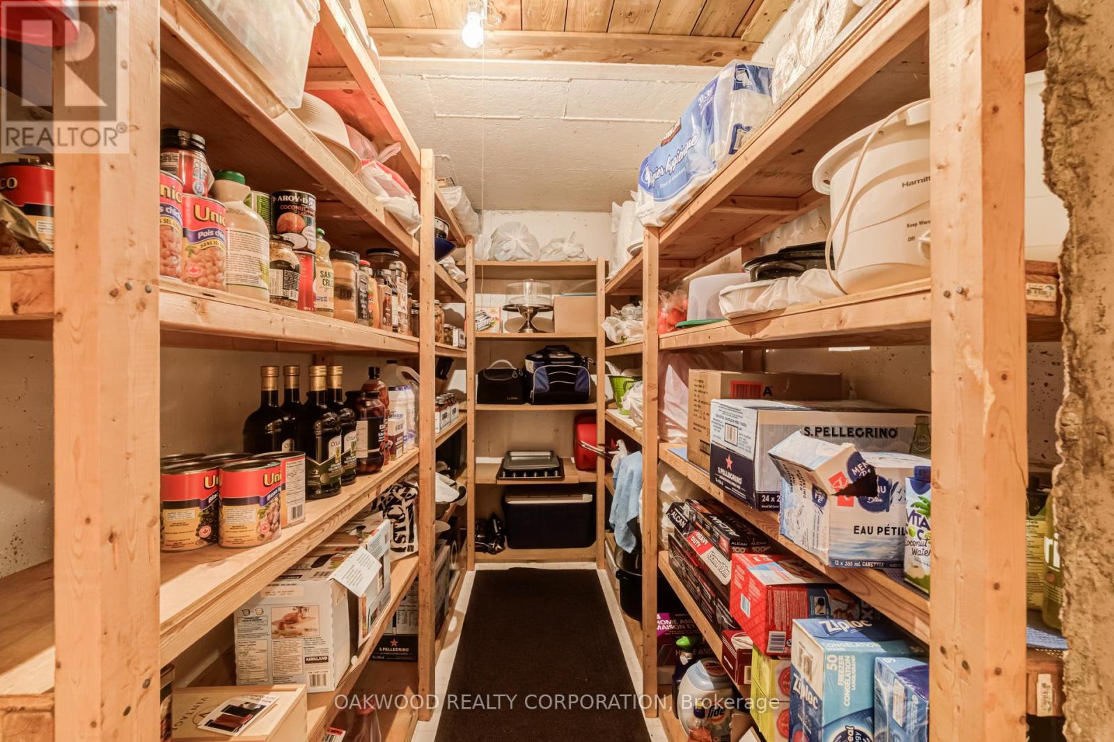 486 GREENOCK DRIVE - 33