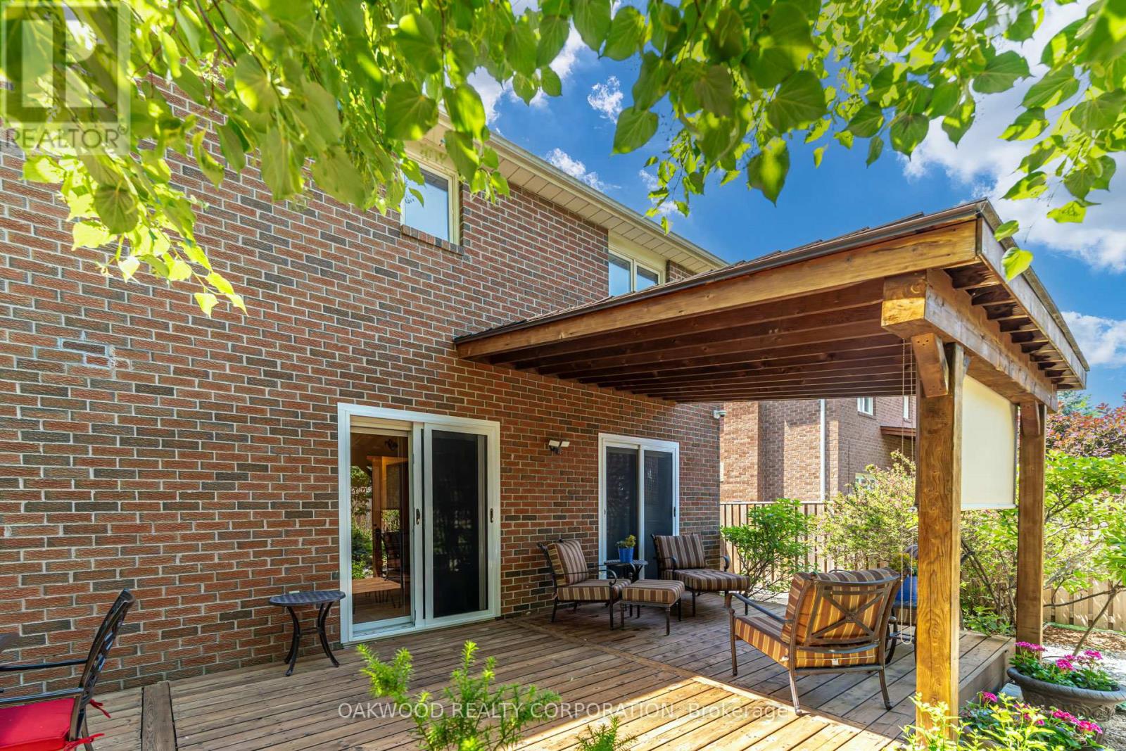 486 GREENOCK DRIVE - 43