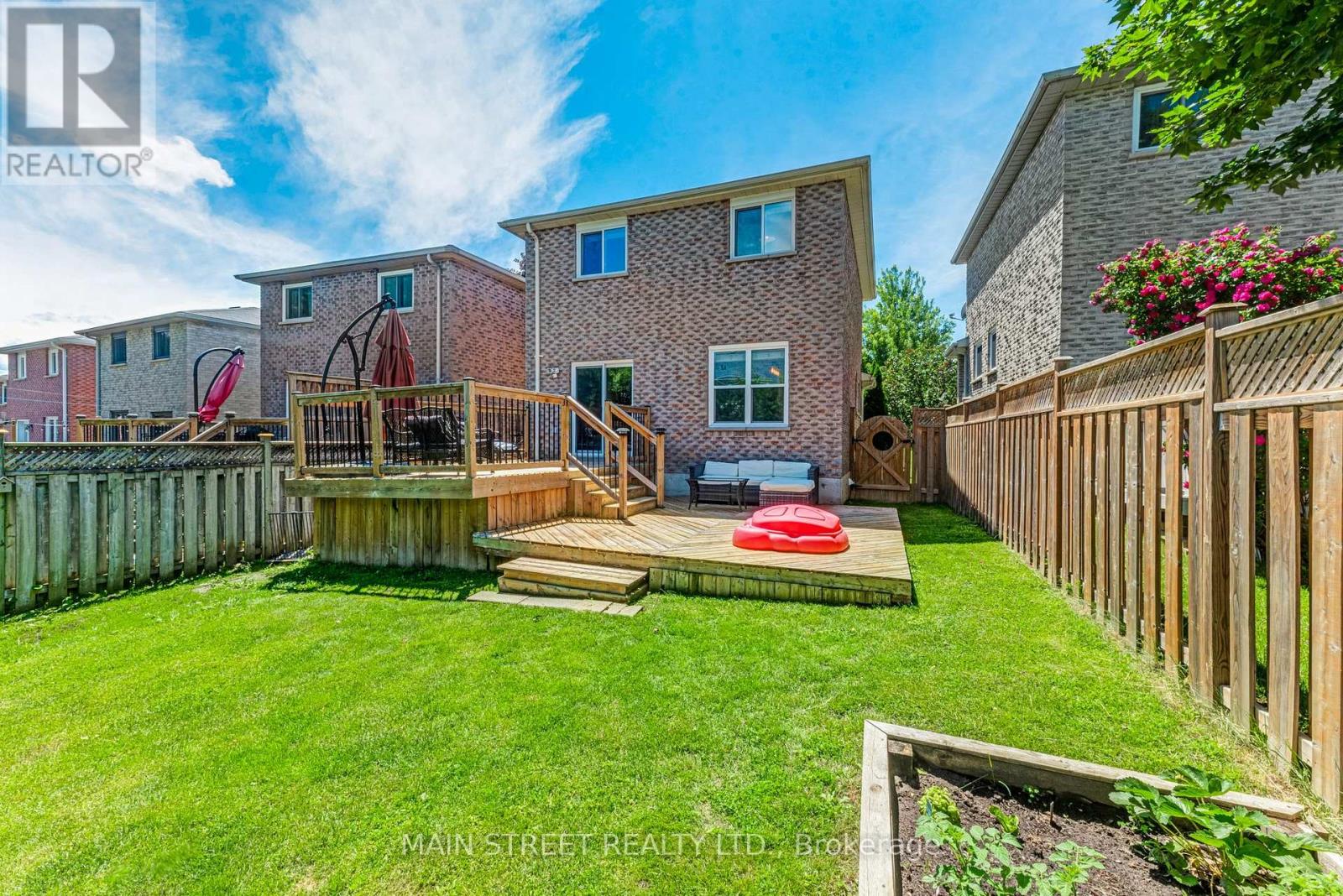 203 COLBORNE STREET - 44