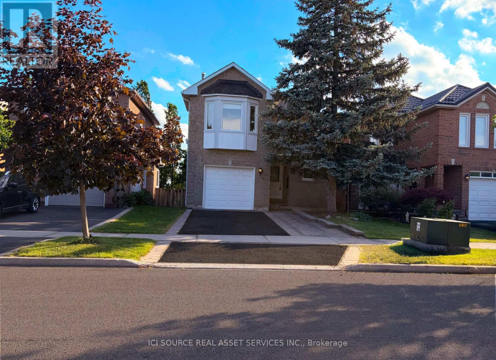 Photo of 7176 Harding Crescent
