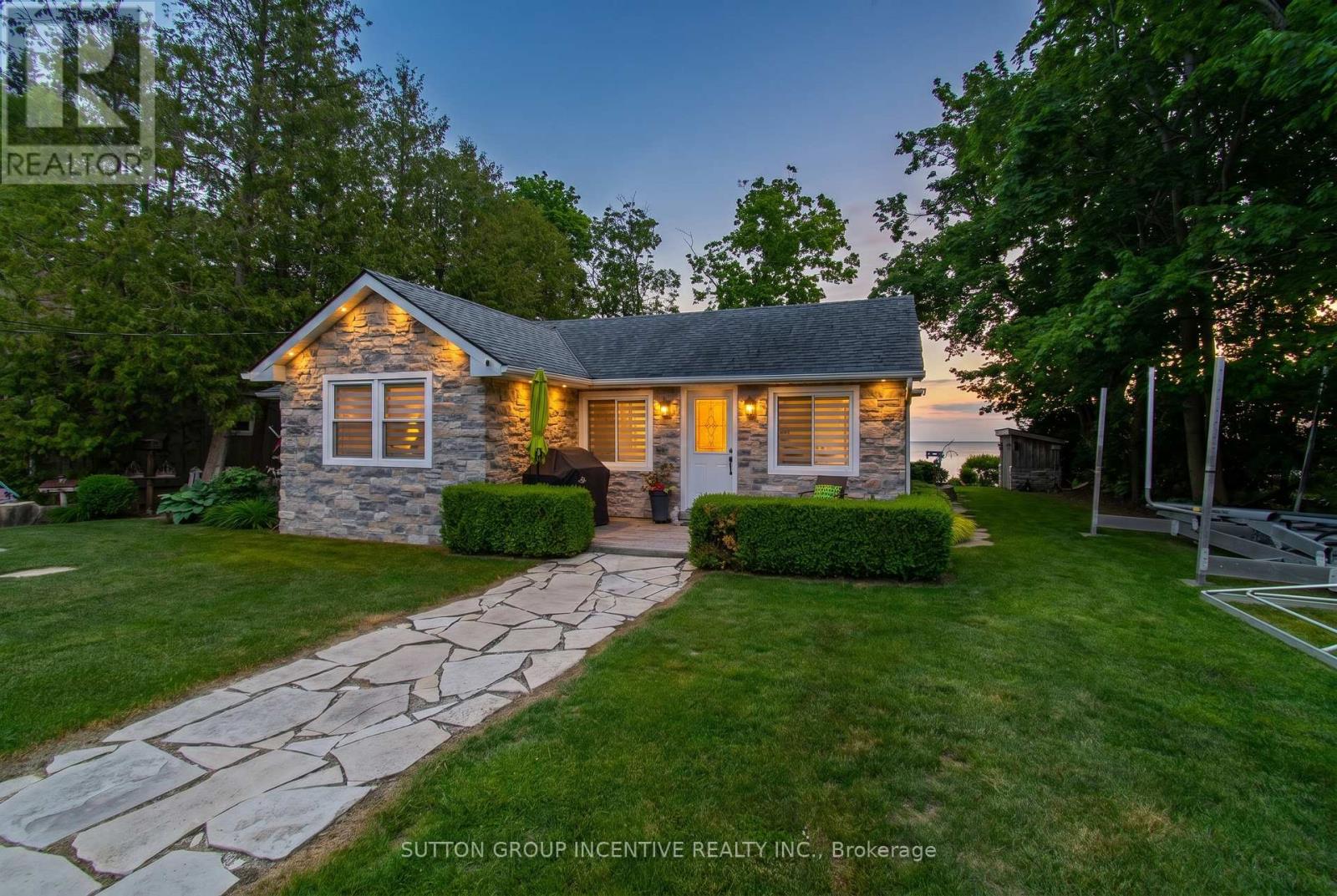 131 MINNETONKA ROAD - 1