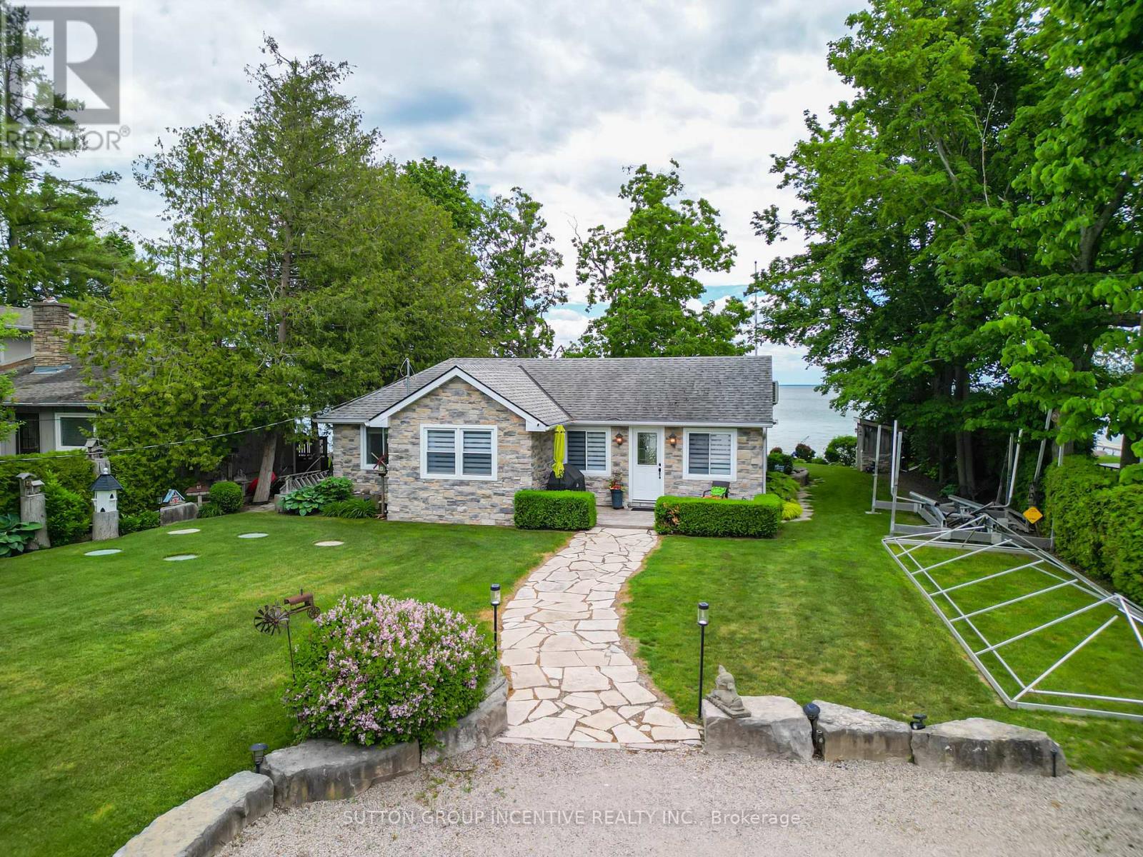 131 MINNETONKA ROAD - 3