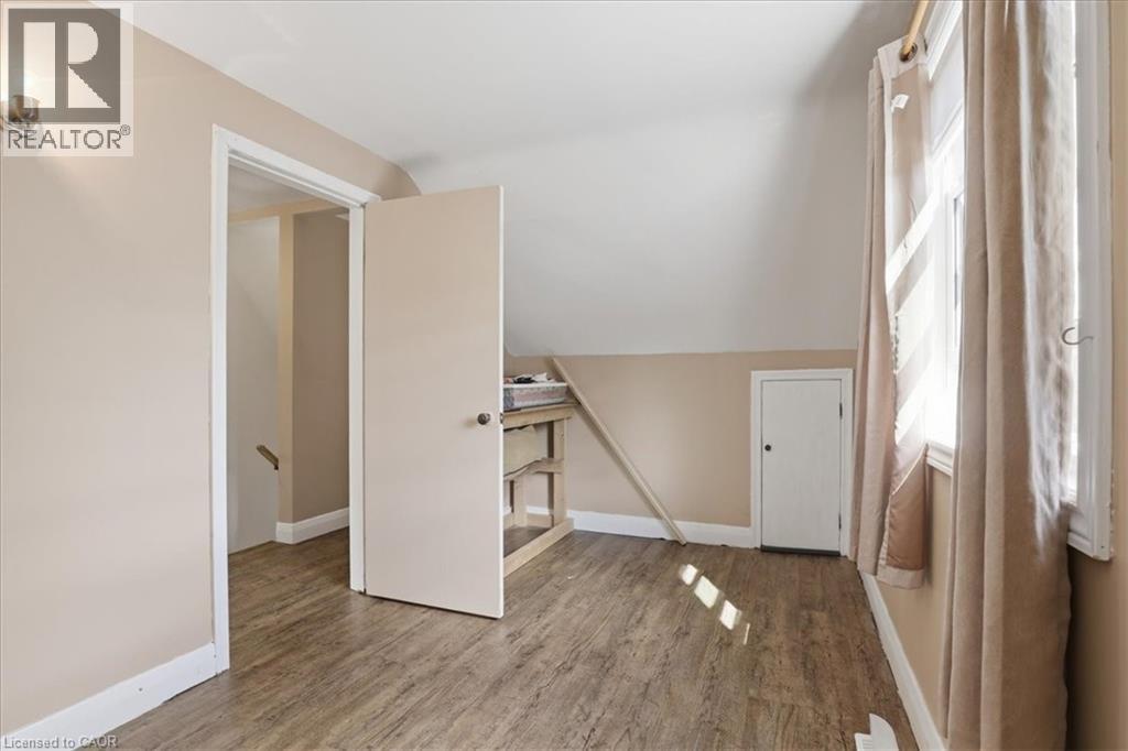 53 SIXTH Avenue - 21
