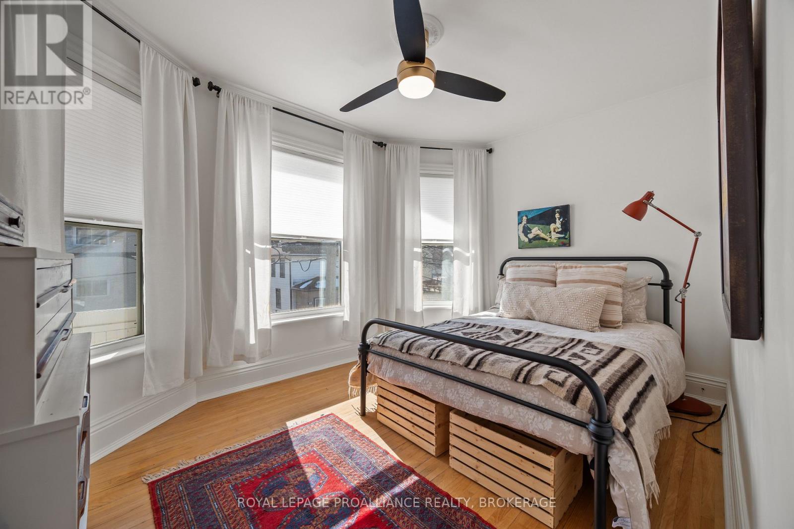 145 CHARLES STREET N - 13