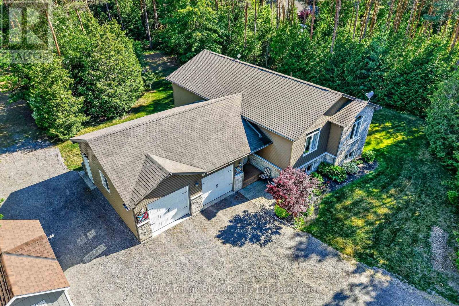 149 PINE TREE LANE - 2