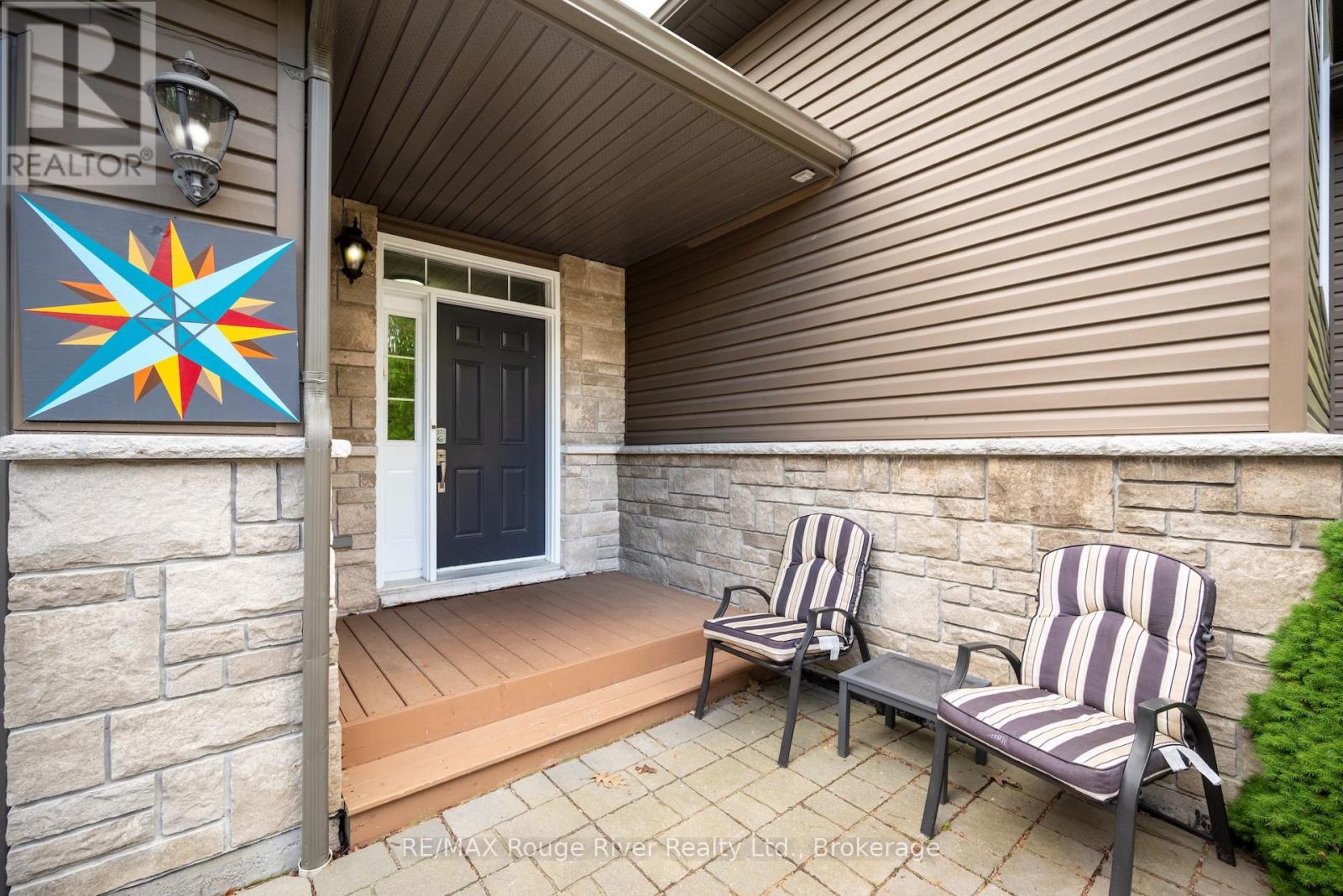 149 PINE TREE LANE - 8
