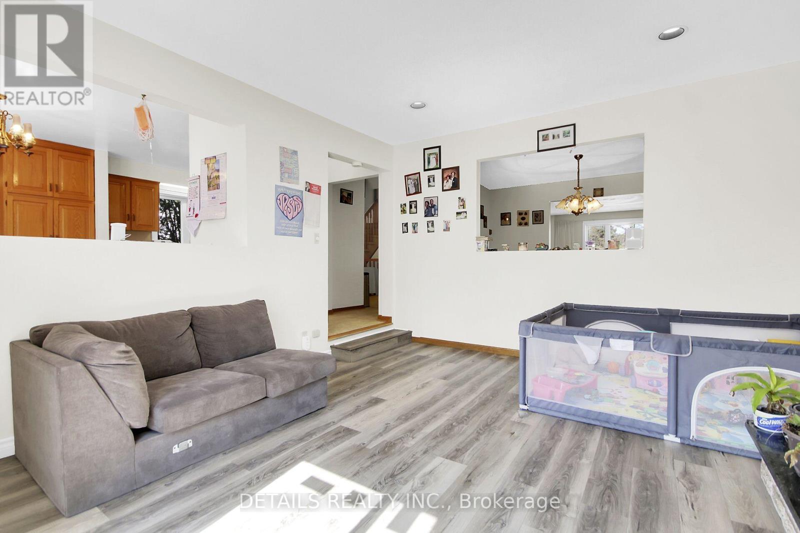 2876 TRESA COURT - 13