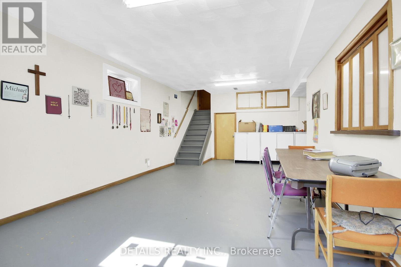 2876 TRESA COURT - 38