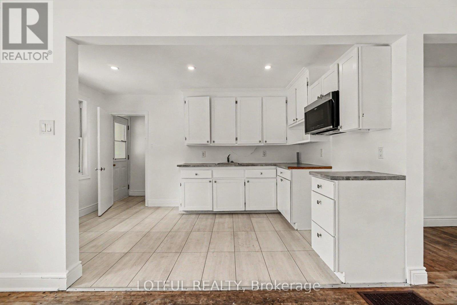 832 REX AVENUE - 15