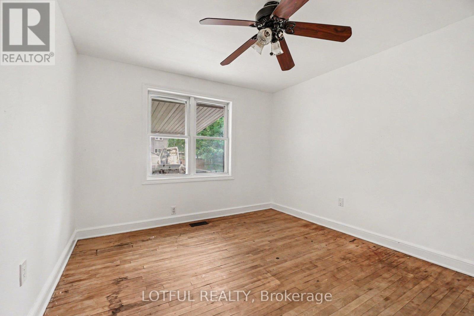 832 REX AVENUE - 21