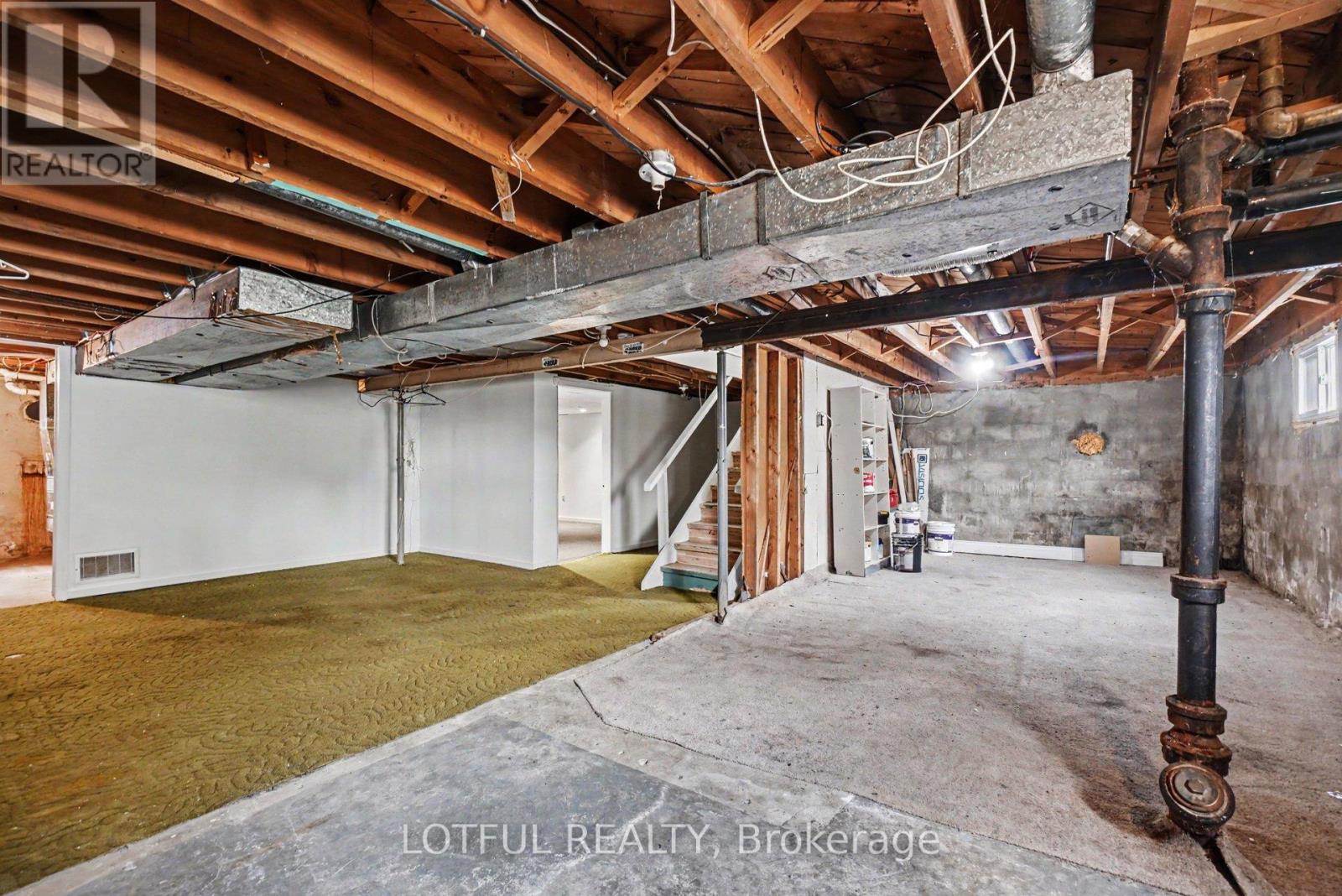 832 REX AVENUE - 23