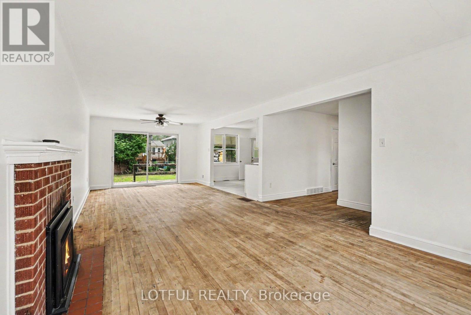 832 REX AVENUE - 9