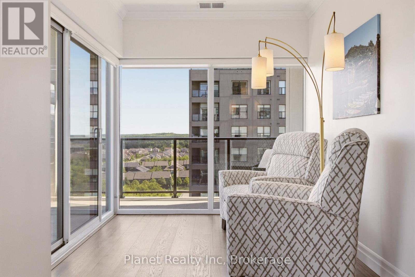 #910 1878 GORDON STREET - 16