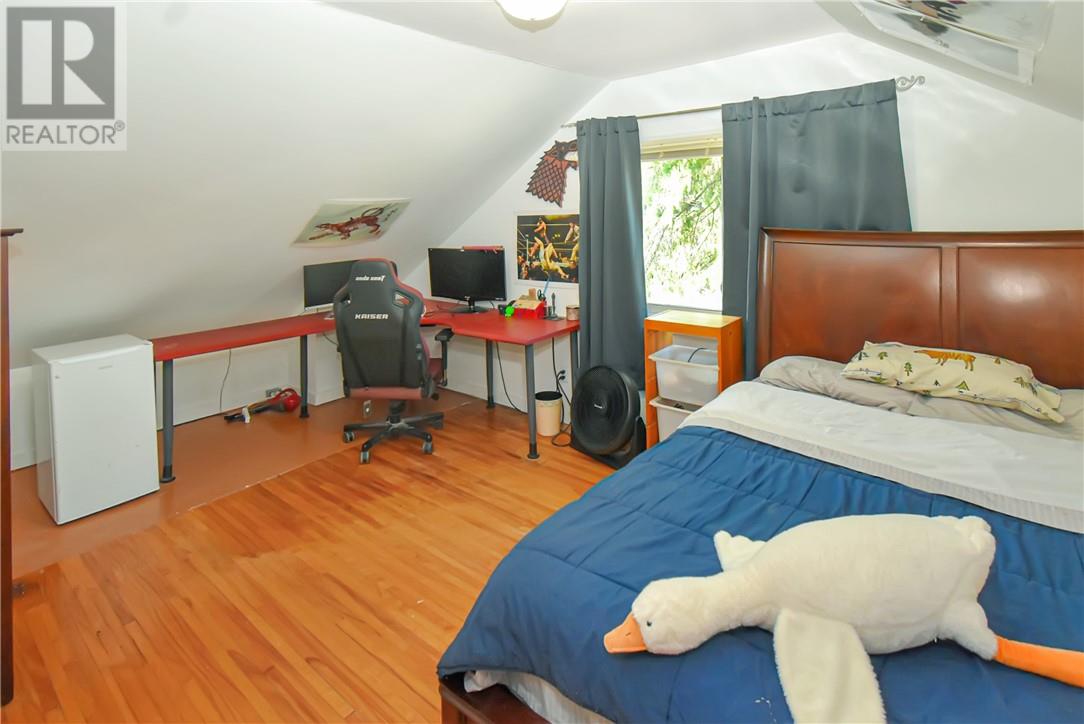 257 Lloyd Street - 16