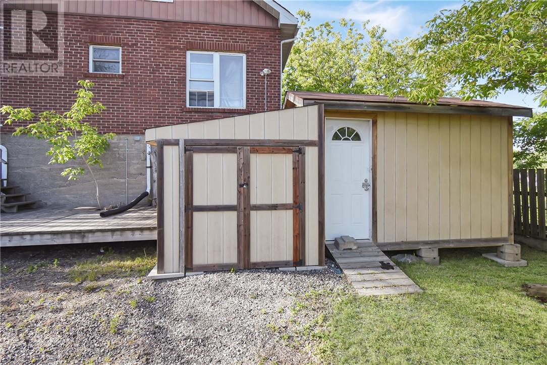257 Lloyd Street - 8