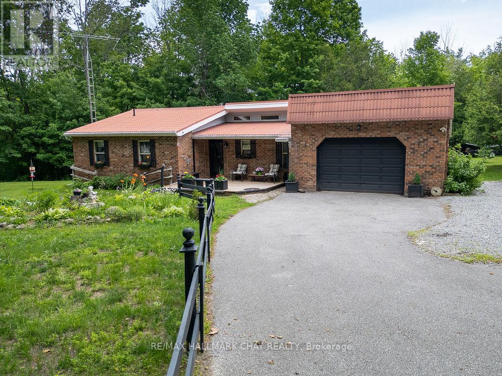 3204 VASEY ROAD - 1