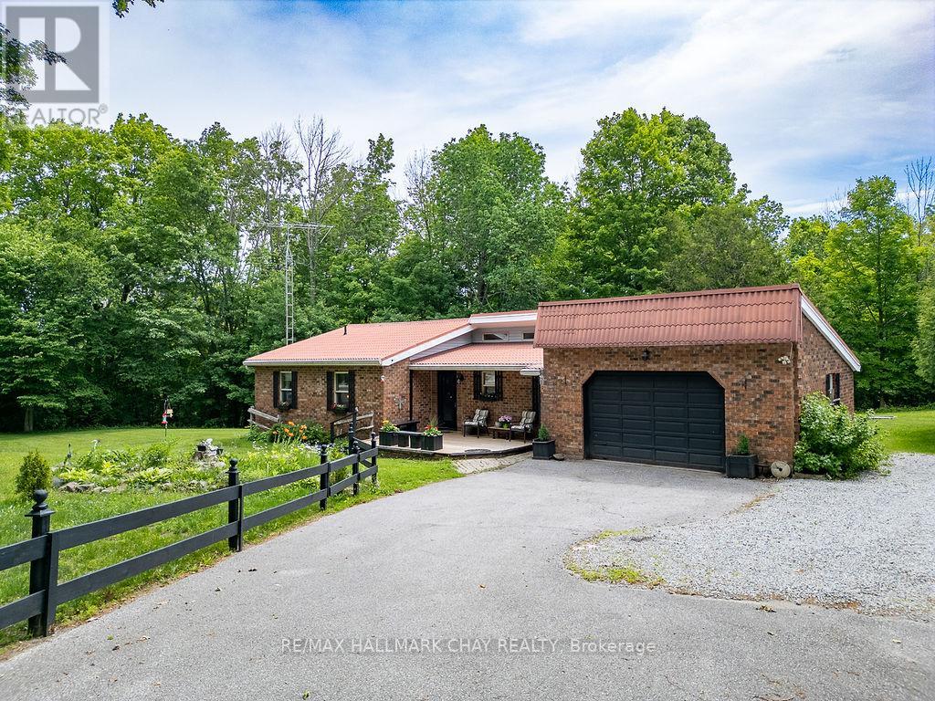 3204 VASEY ROAD - 2