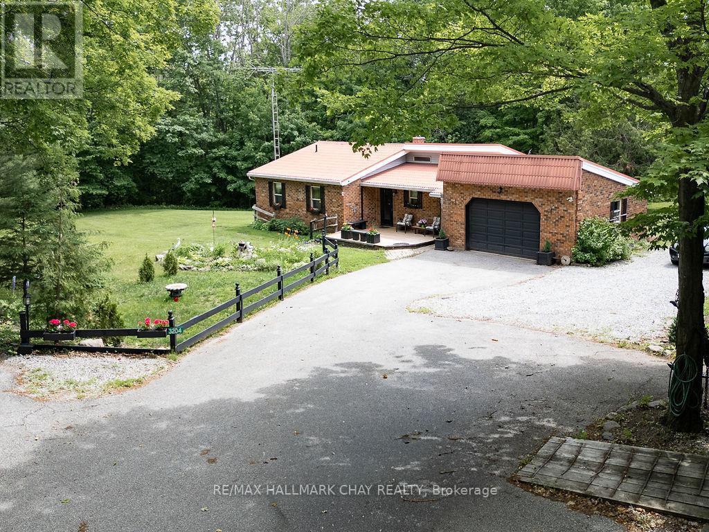 3204 VASEY ROAD - 3