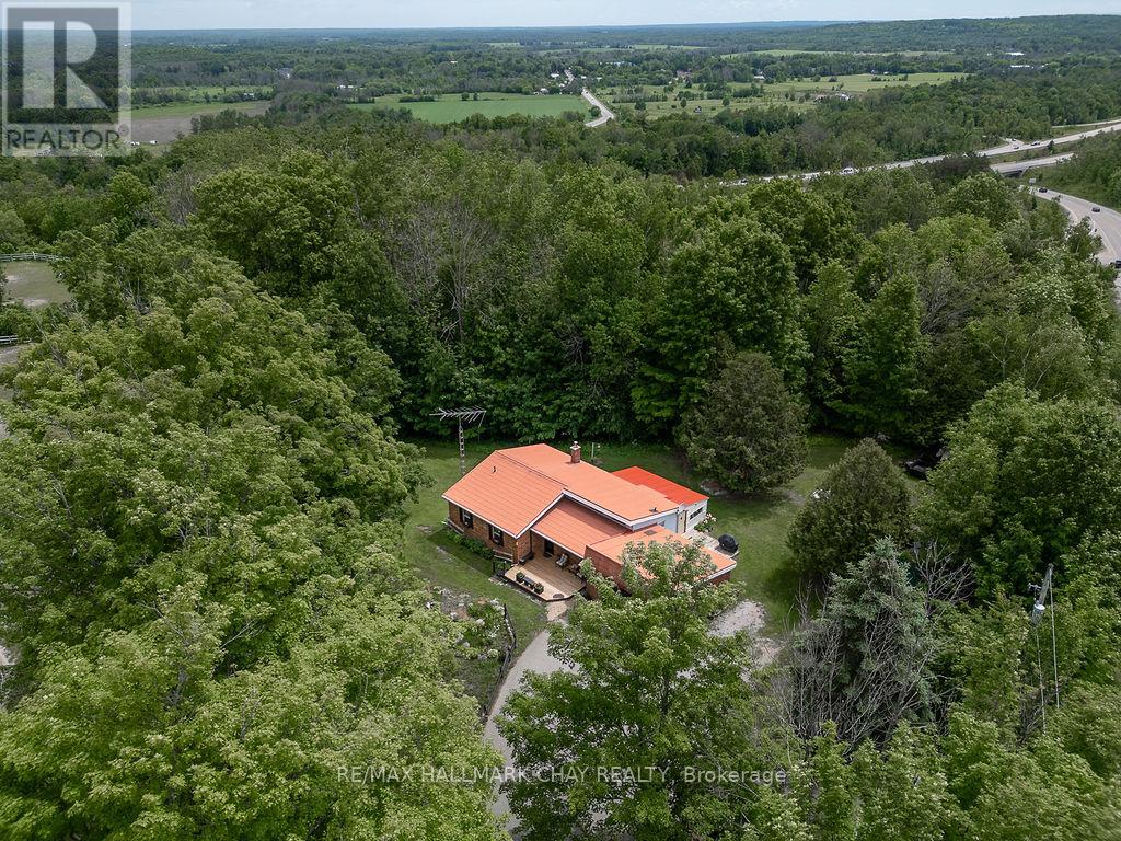 3204 VASEY ROAD - 4