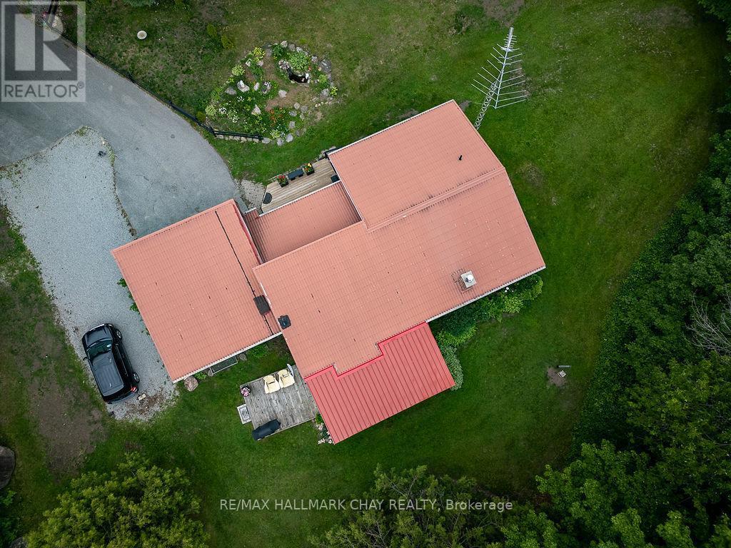3204 VASEY ROAD - 5