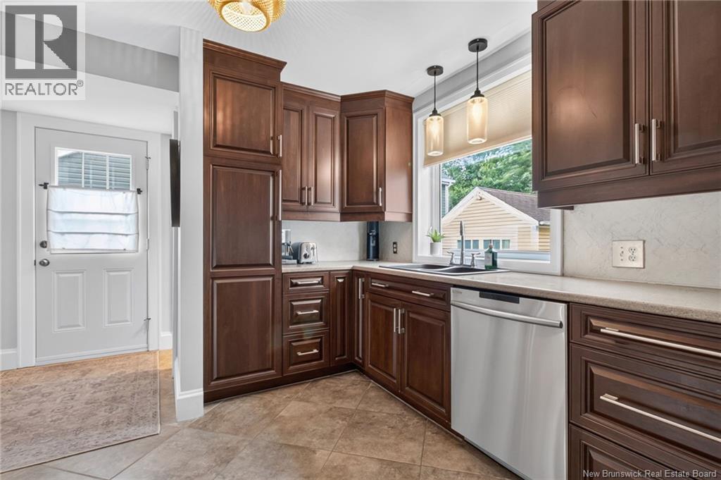16 Norwood Avenue - 3