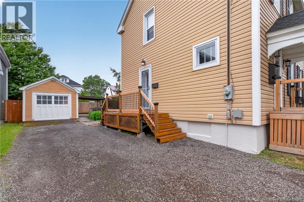 16 Norwood Avenue - 37