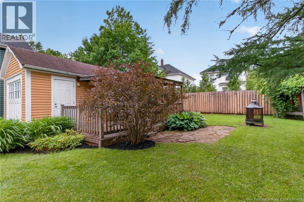 16 Norwood Avenue - 44