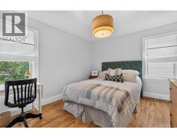 16 Norwood Avenue, photo 17