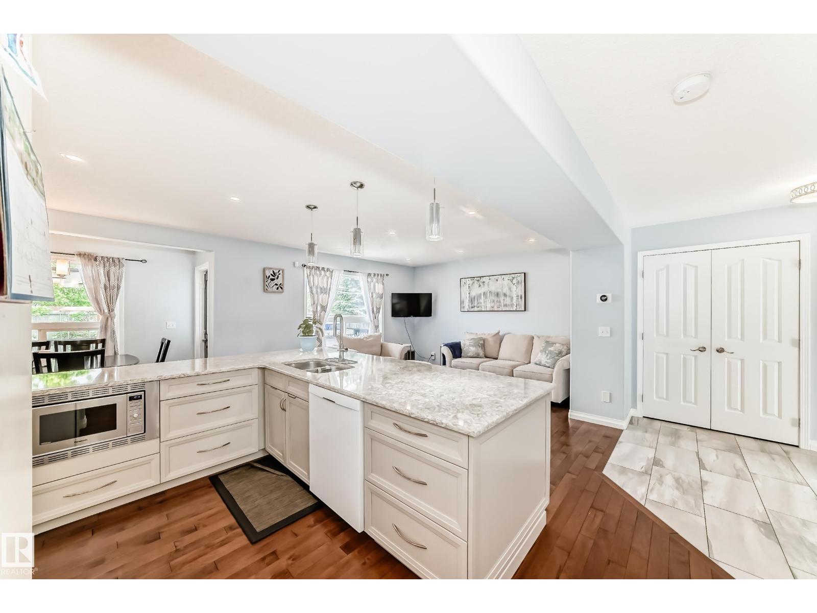 11240 167B AV NW — photo 10