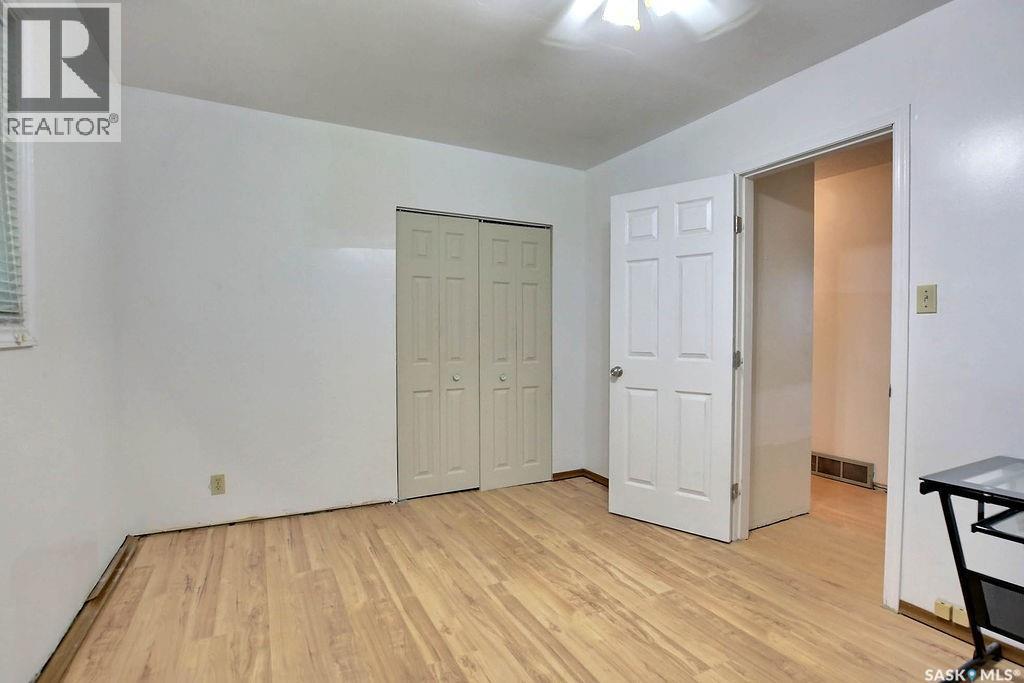 1046 Lindsay STREET — photo 15