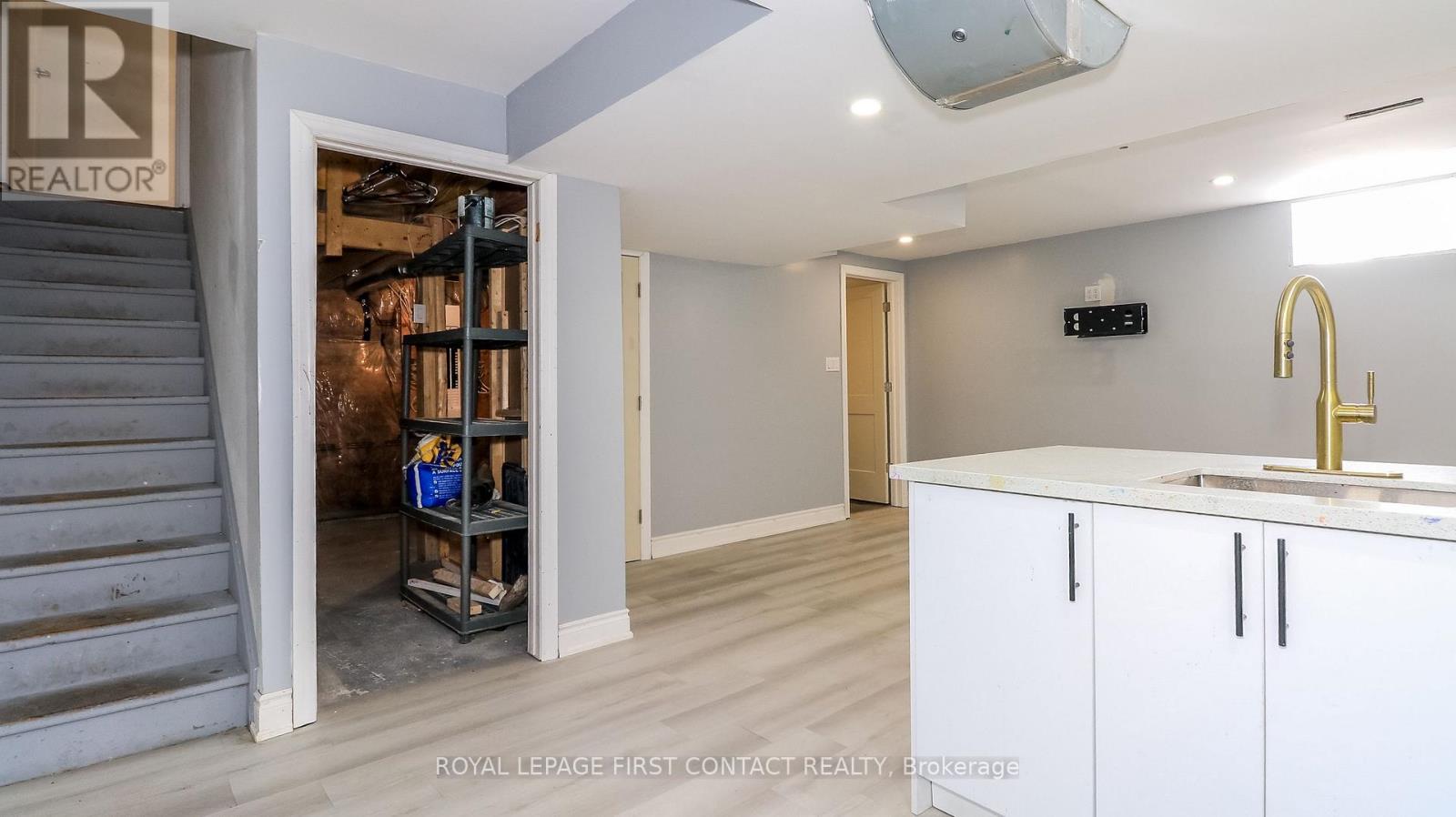 142 SEELEY AVENUE - 32