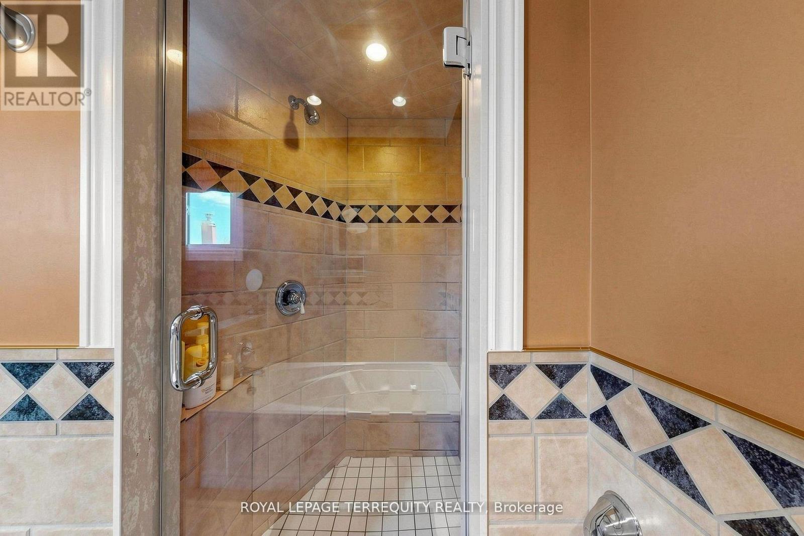 717 WESTWOOD DRIVE - 36