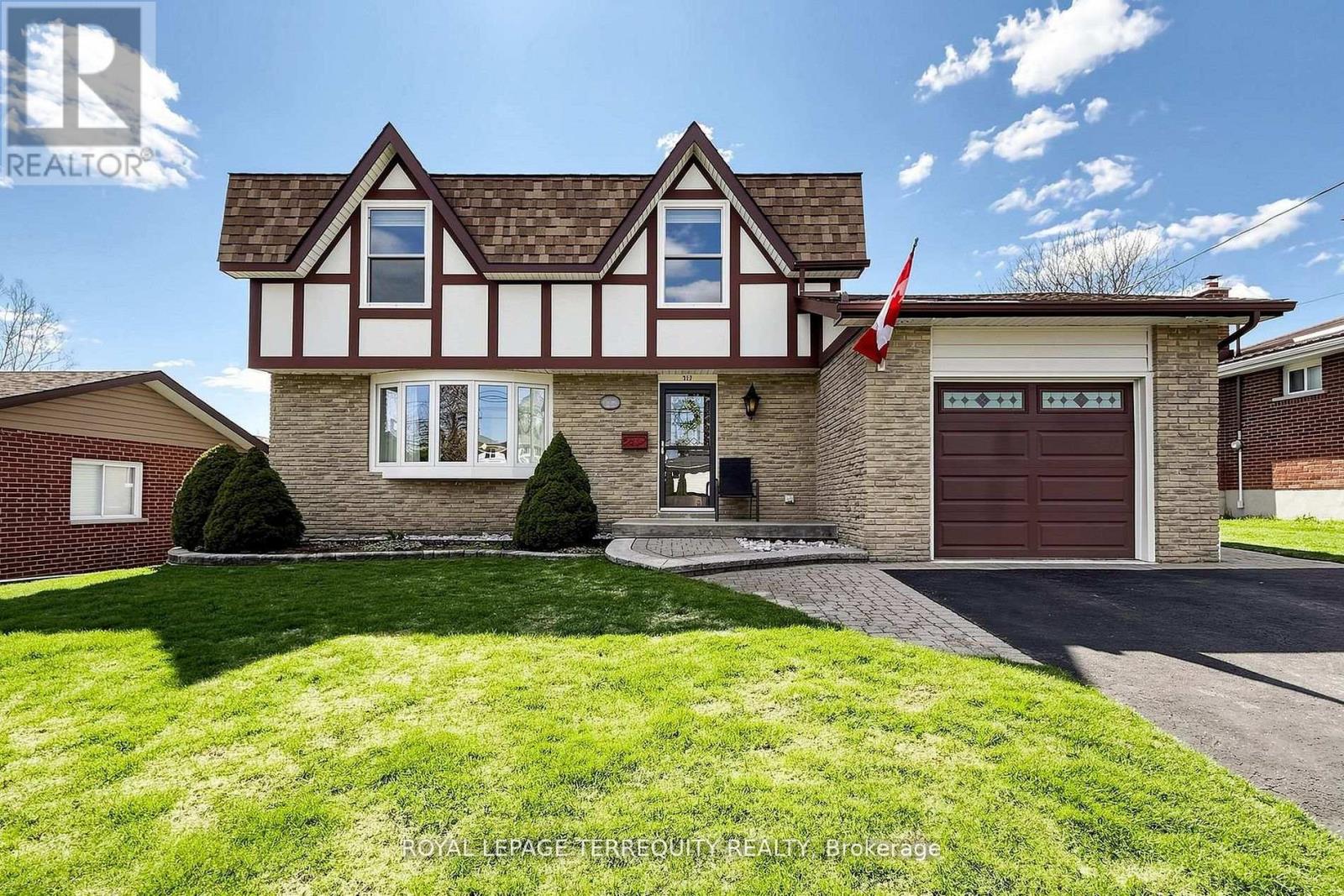 717 WESTWOOD DRIVE - 44