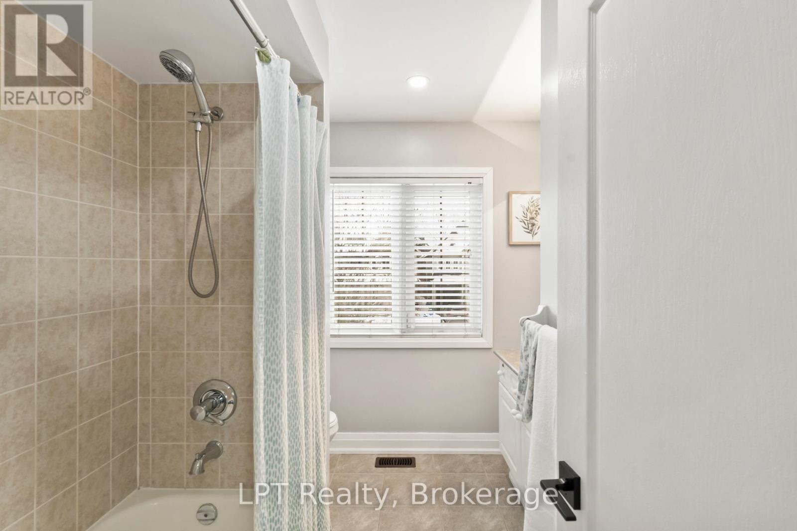 52 NORLAND CIRCLE - 23