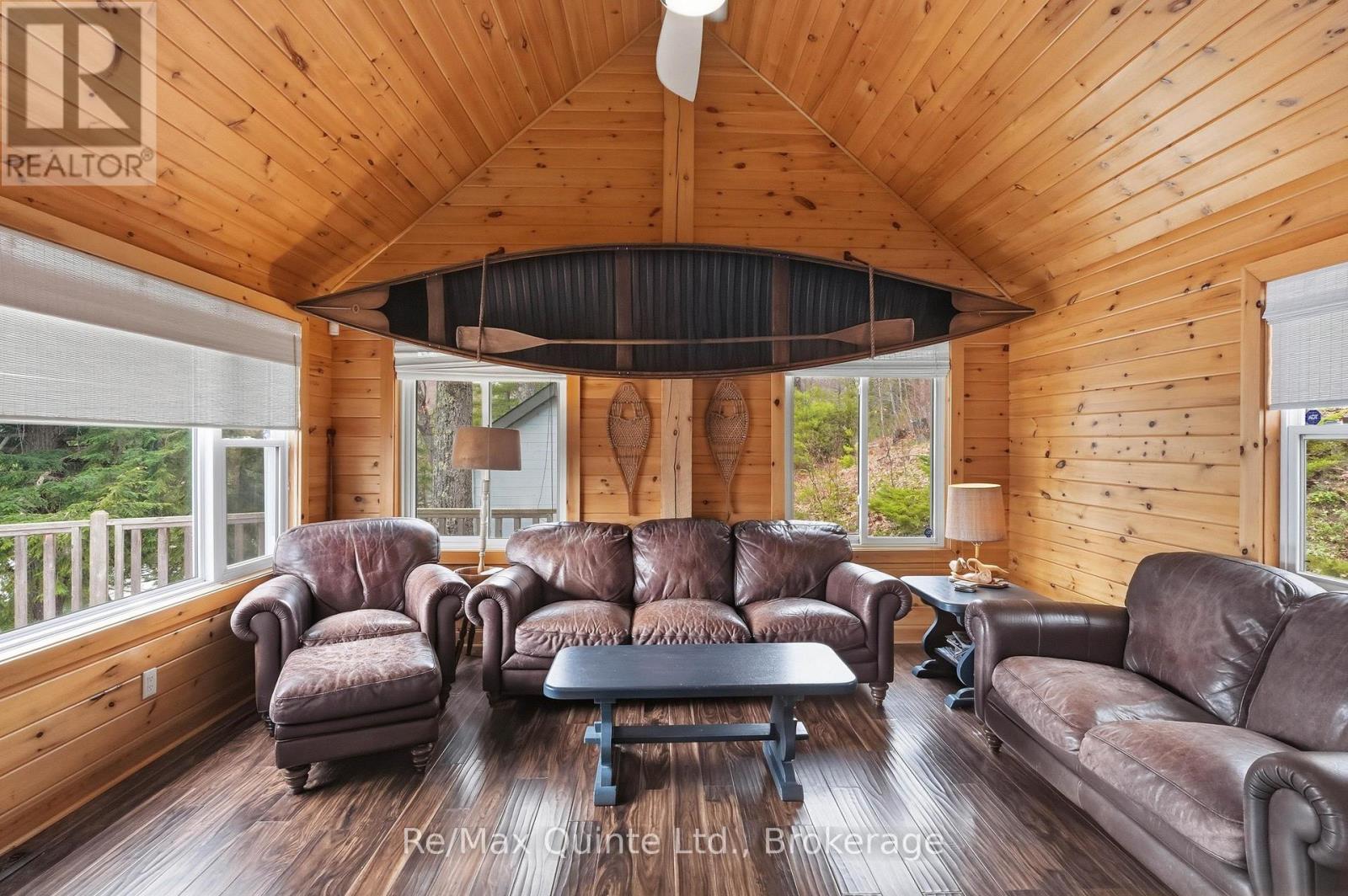 203 FARADALE DRIVE - 13