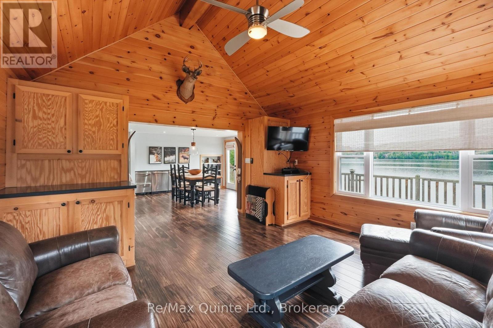 203 FARADALE DRIVE - 14