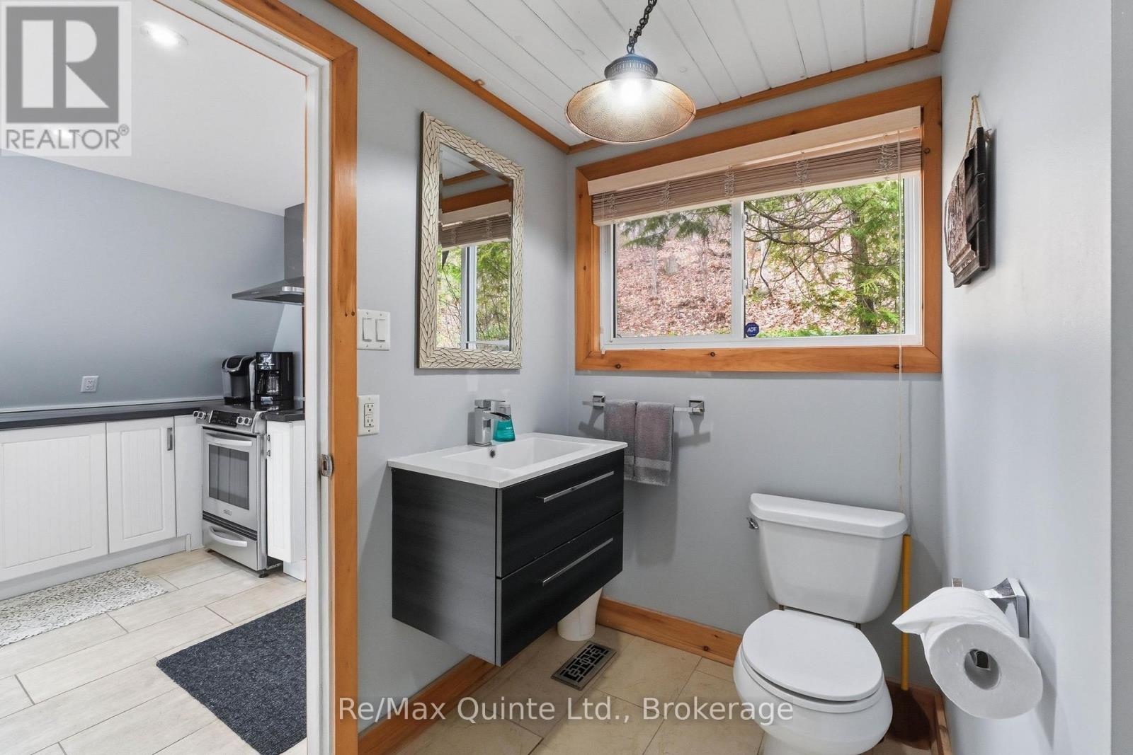 203 FARADALE DRIVE - 15