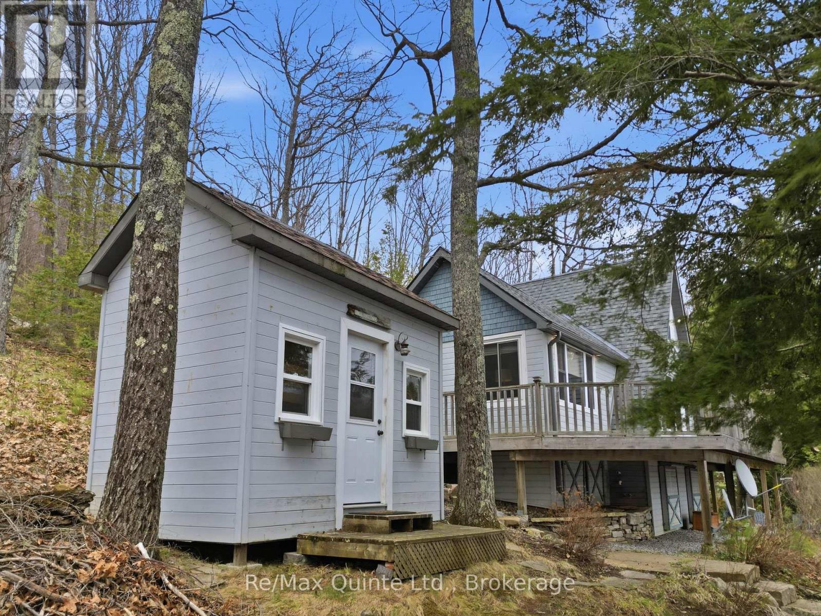203 FARADALE DRIVE - 25