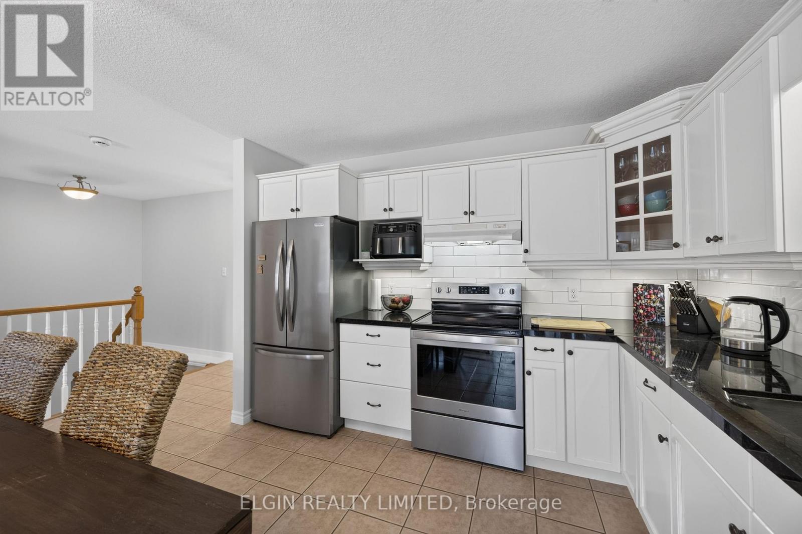 34 PEAR TREE AVENUE - 14
