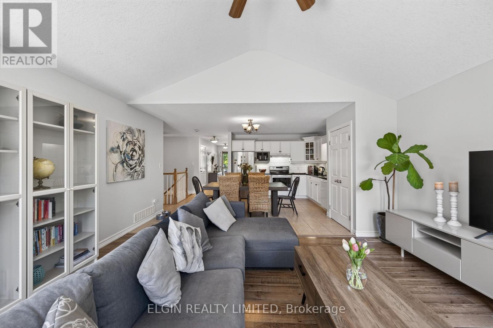34 PEAR TREE AVENUE - 17