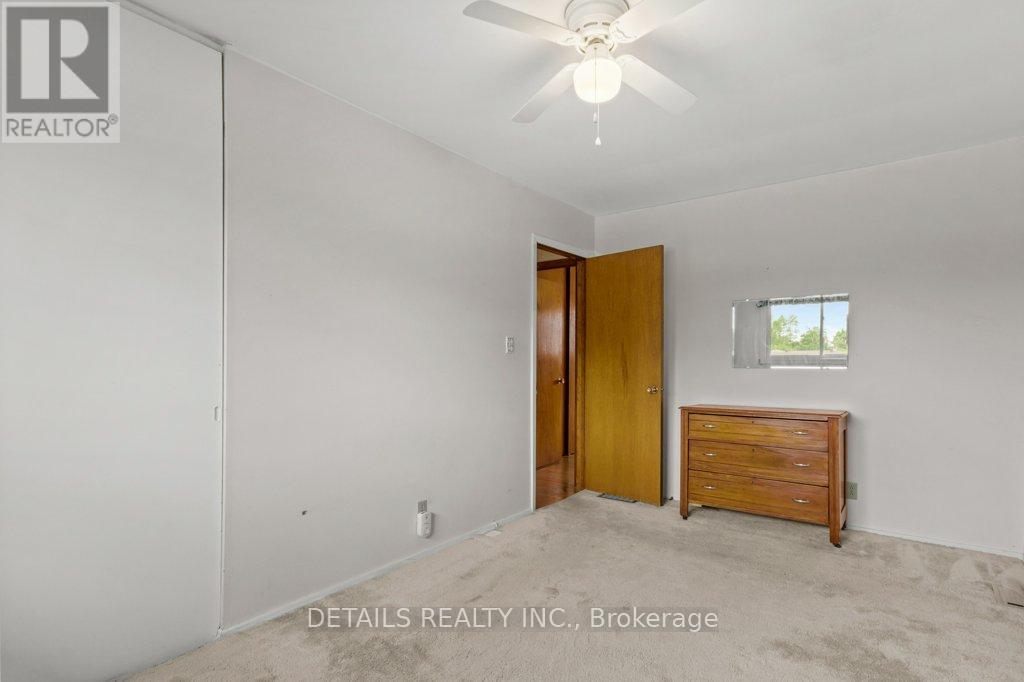 899 PERCY CRESCENT - 23
