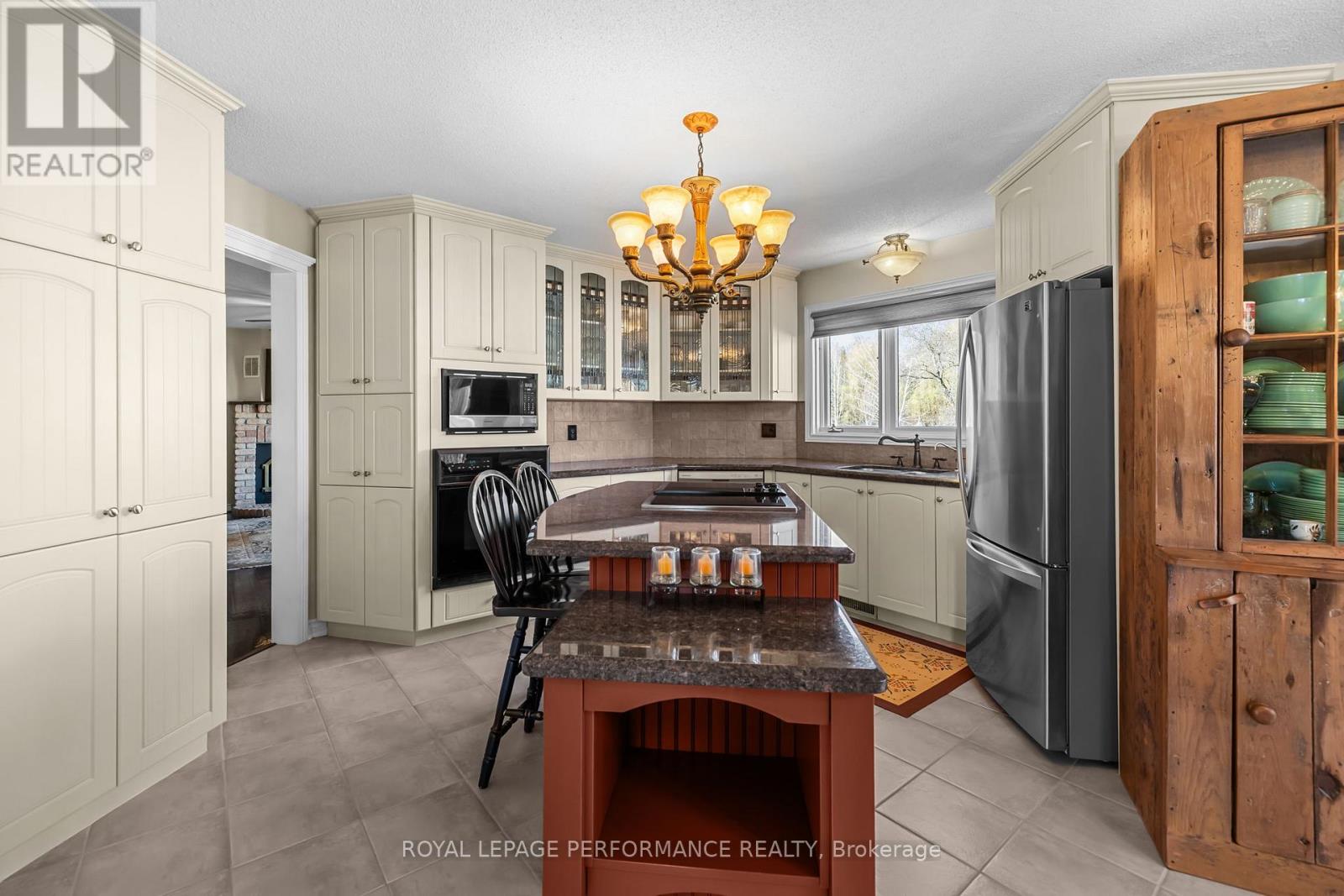 882 DU CASTOR ROAD - 17