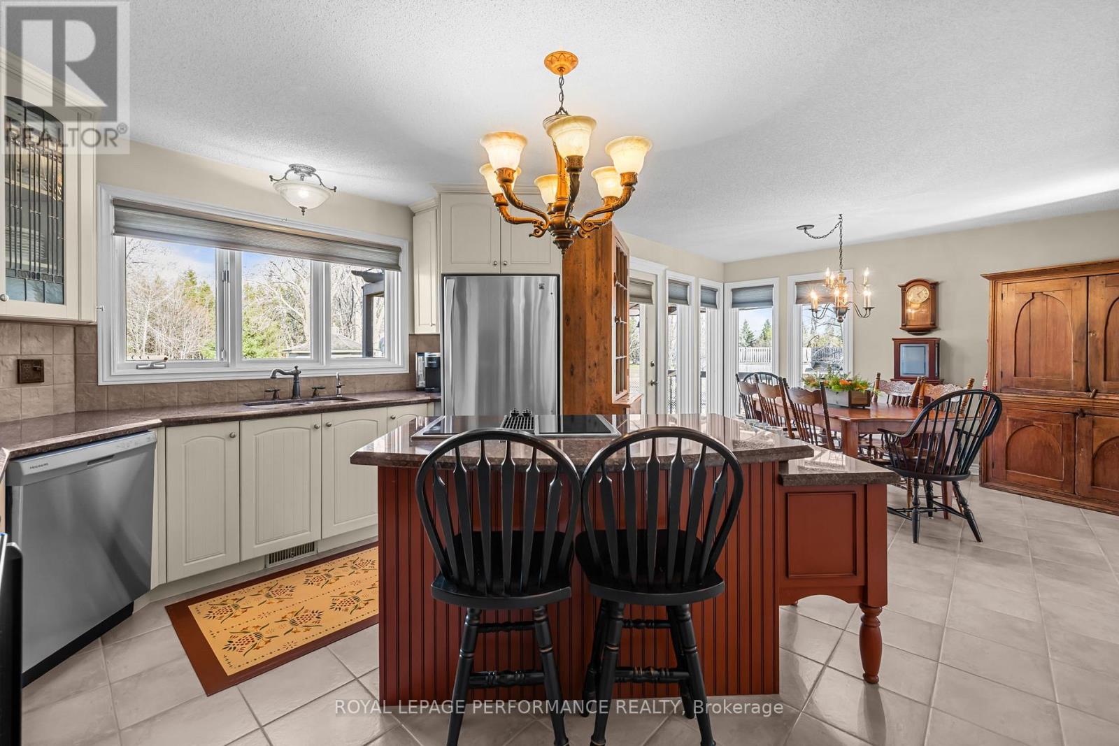 882 DU CASTOR ROAD - 19